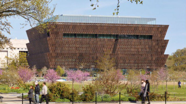 thehill's tweet image. JUST IN: Police investigating noose found in African American museum hill.cm/XKhrhD2