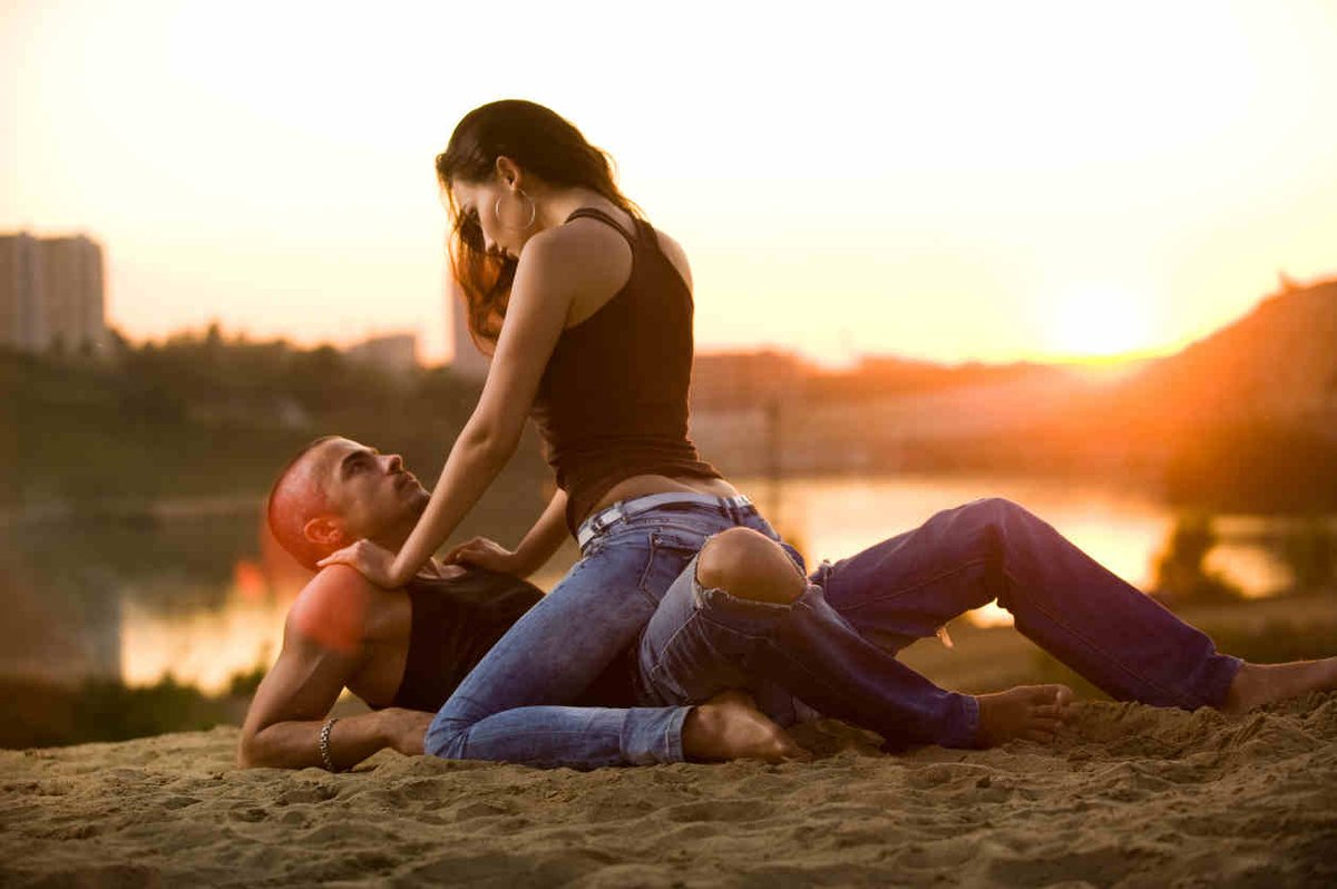 hechoshn's tweet photo. Según la ciencia, a esta edad tus experiencias sexuales son más placenteras https://t.co/xHoombQF9M https://t.co/9ppWpUVQHu