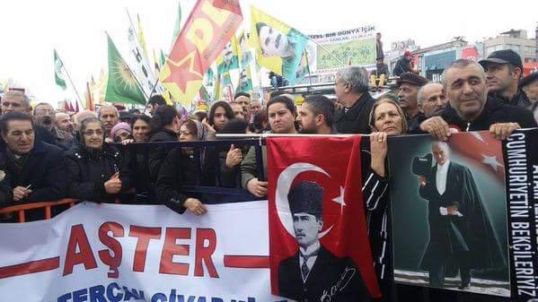 06melihgokcek's tweet photo. 6️⃣SİZ GEZİYİ UNUTMAMIŞSINIZ, BİZ DE SİZİN PKK'LILARLA BİRLİKTE YAPTIĞINIZ GEZİ TOPLANTILARINIZI UNUTMADIK... https://t.co/SbMBOd4sHL