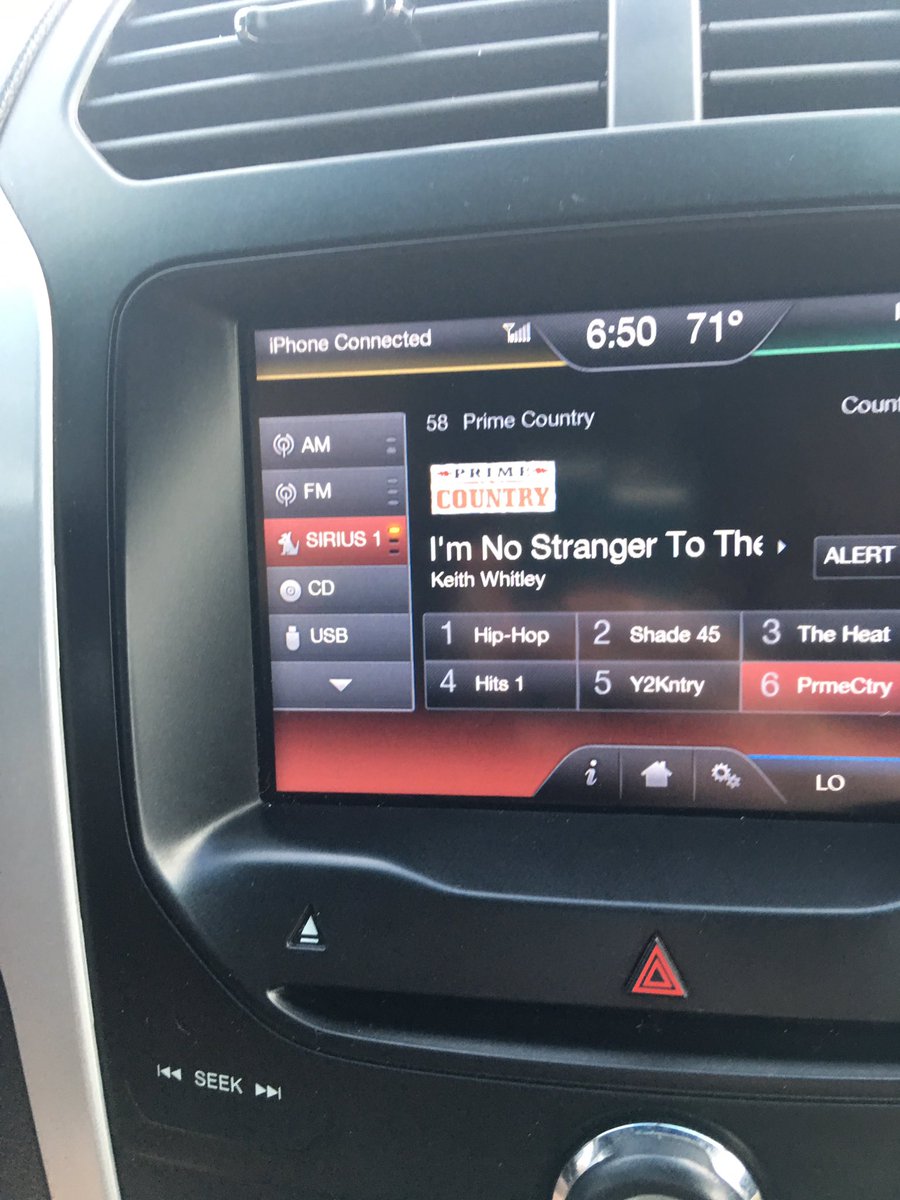 M2thaG87's tweet photo. @steveaustinBSR @TedFowler361 a little Keith Whitley gentleman https://t.co/Yy9OYJdOlt