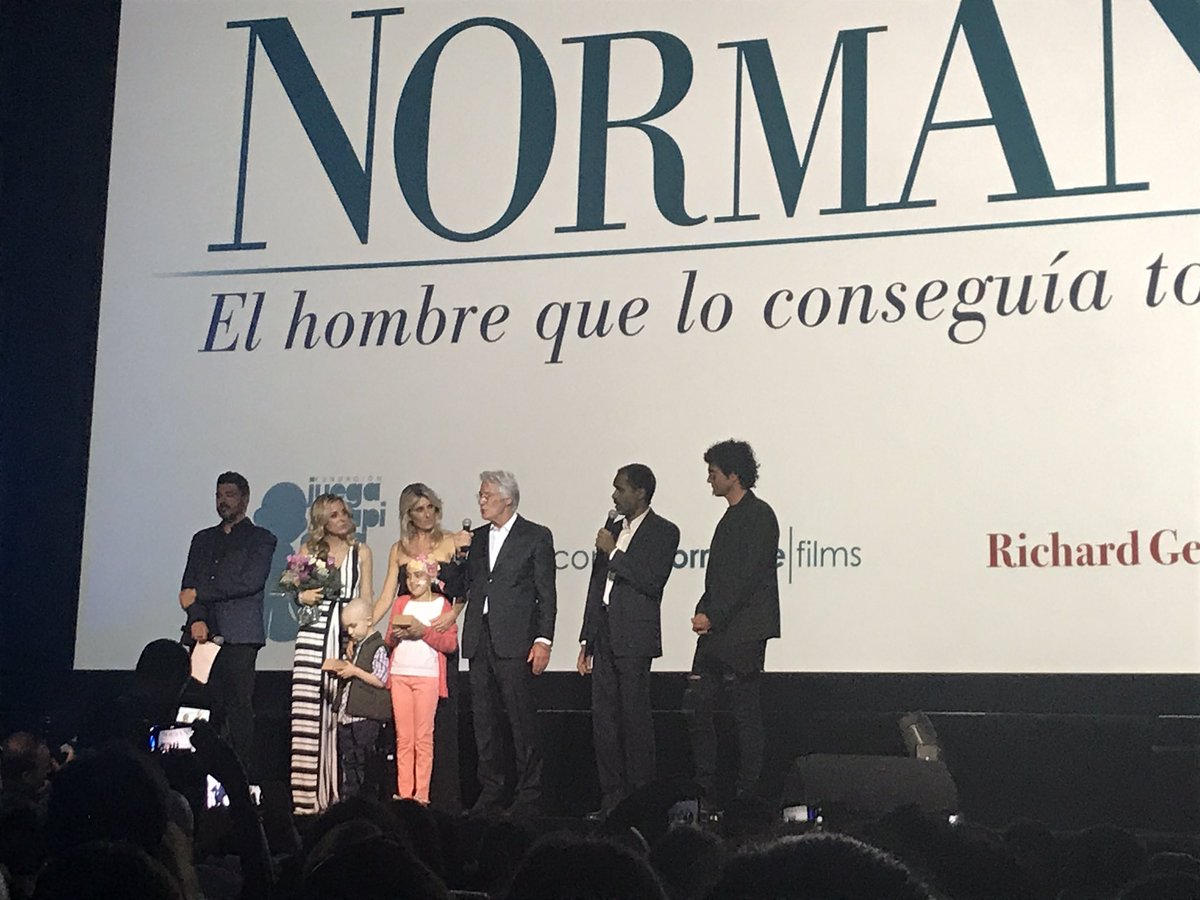 saraescu1981's tweet photo. Posiciones mentales,q son las verdaderas merecedoras de un fotocall ☝🏻😊❤️ #Norman @juegaterapia @HombreDeNegroEl #RichardGere https://t.co/vhttykYRwj