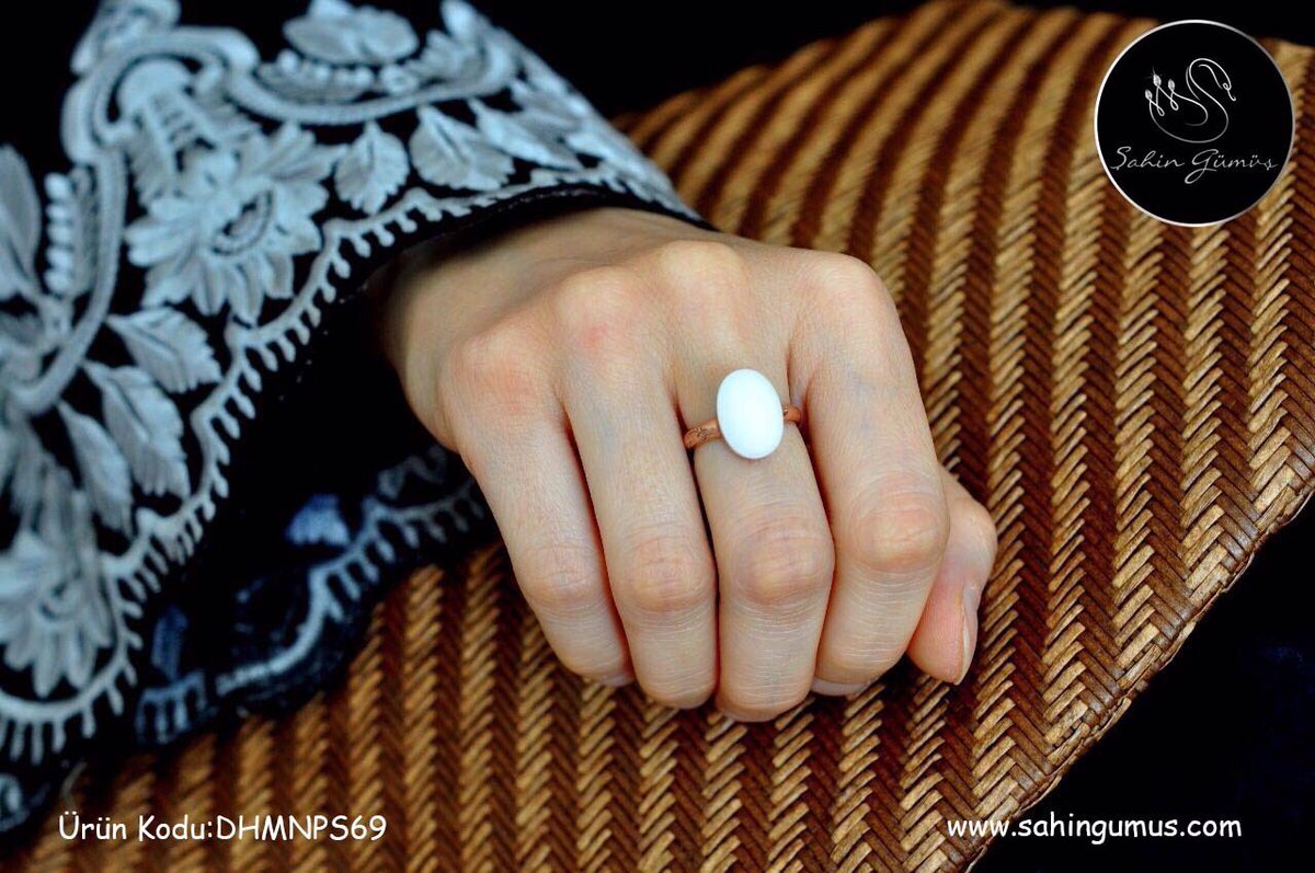 Pamelotto tasarım yüzük 

Siparis irtibat whatsap 05396830353
