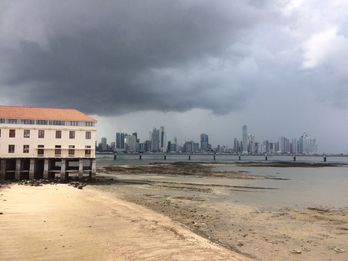 mp4pro's tweet photo. Siempre hay tiempo para una visita por el #OldTown #Panamá antes de dos jornadas de mucho #trabajo.
#mp4pro #Nuestros10Años #BuenosProyectos https://t.co/ippu5TTURv