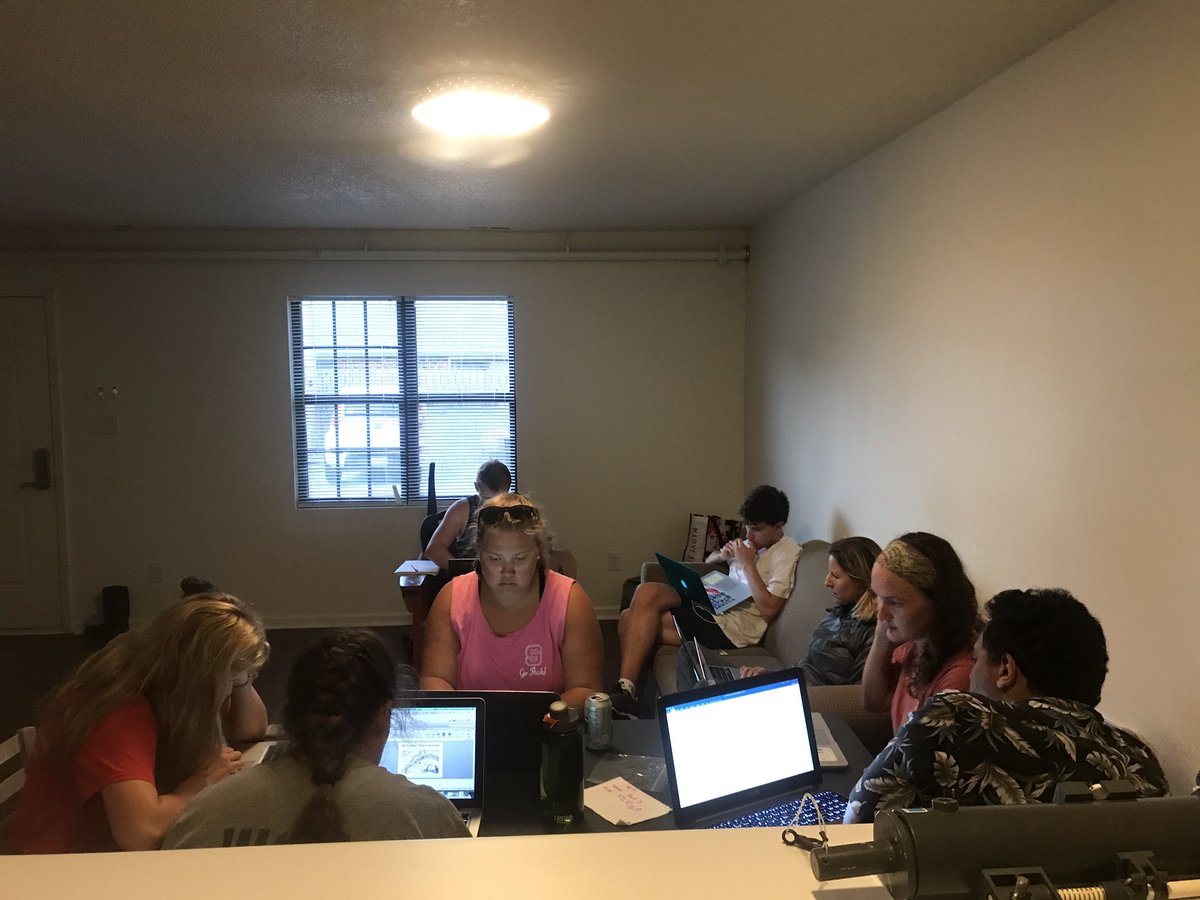 epvoigt's tweet photo. Family dinner while working on problem sets. #measfieldcourse has kept students busy. #fieldwork during the day and #problemsets at night https://t.co/P9016YvkWf