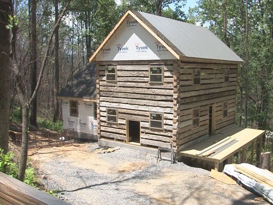 Barnwood Builders Homeowners Team Diy Network Barnwood Builders