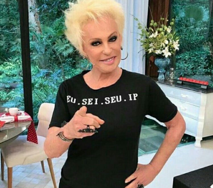 therickyprint's tweet photo. #RakeItUp i want Chyna in the video https://t.co/bnIU2UQ5HF