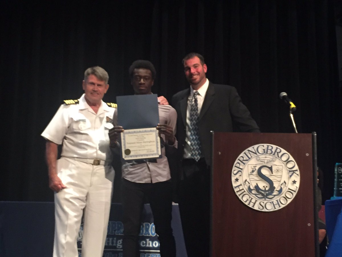 BrookSports's tweet image. Congratulations to Emanuel Akins and Beverly Val-Addo, the recipients of the Dr. Peter Hartsock Scholarship awards - and a $500 scholarship!