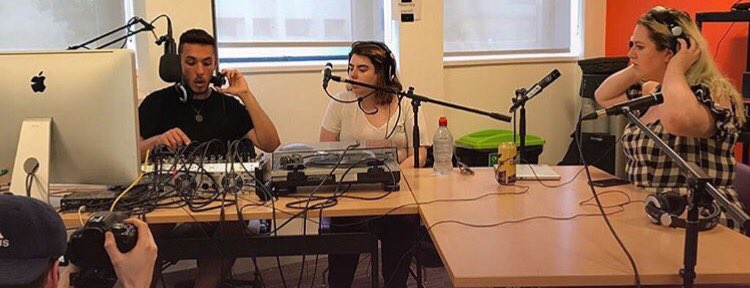 gtokes_'s tweet photo. looking so profesh earlier for the #BUZZATHON with the two baes @JordanBellamy and @ZoeT3 @buzzradiobsu 🎧📻 https://t.co/AzsrYXvNCA