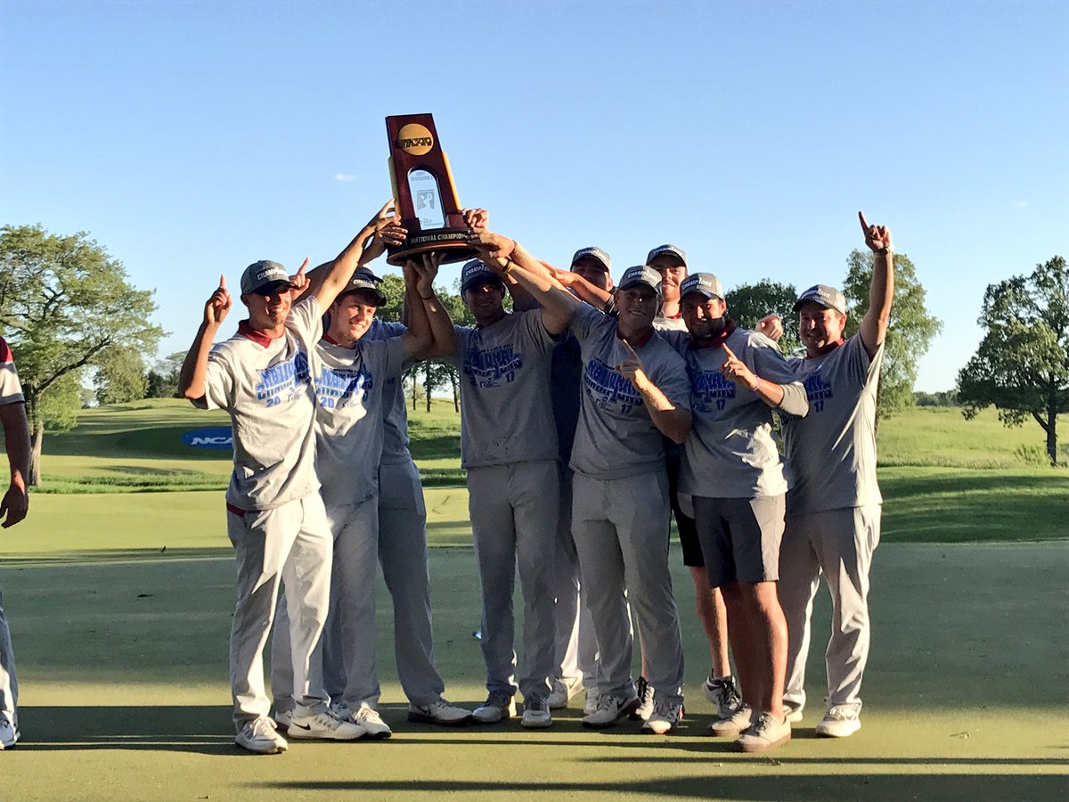 OU_MGolf's tweet photo. Time to party like it's 1989. 😎

#OUrTIME 🏆 https://t.co/2PaxuoNYtl