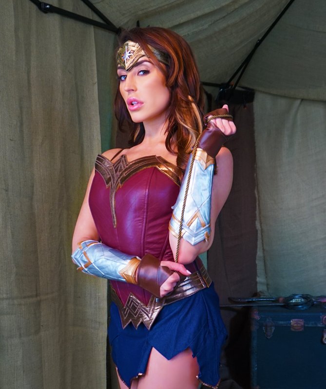 Christiana Cinn On Twitter Wonder Woman Wednesday Continues By 