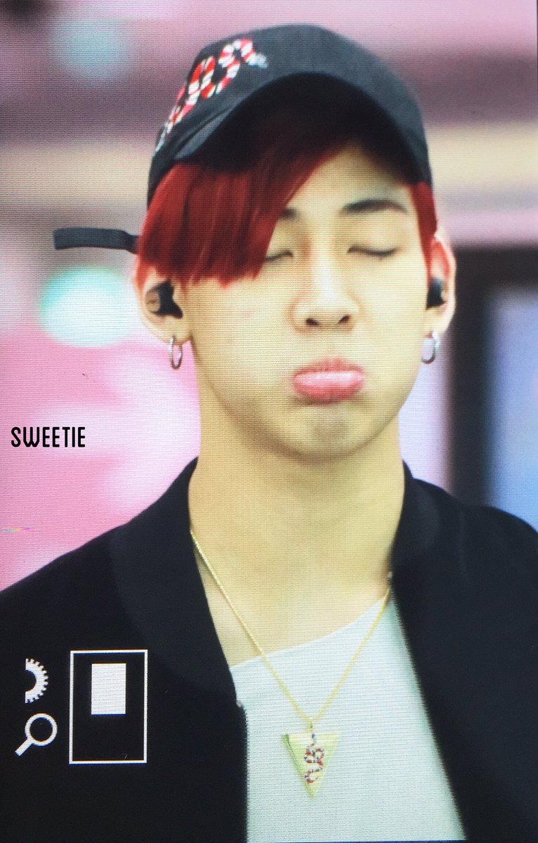 sweetie_bam's tweet photo. 170601 ICN @BamBam1A 
왕정 귀여워 ㅠㅠㅠㅜㅜㅜㅠㅠㅜㅠㅜㅜㅠㅜㅜㅠㅜㅠㅜㅜㅜㅠㅠㅠㅠㅠㅠㅠㅠㅠㅠㅠ
#BamBam #뱀뱀 #GOT7 #갓세븐 https://t.co/8jdc323ffF