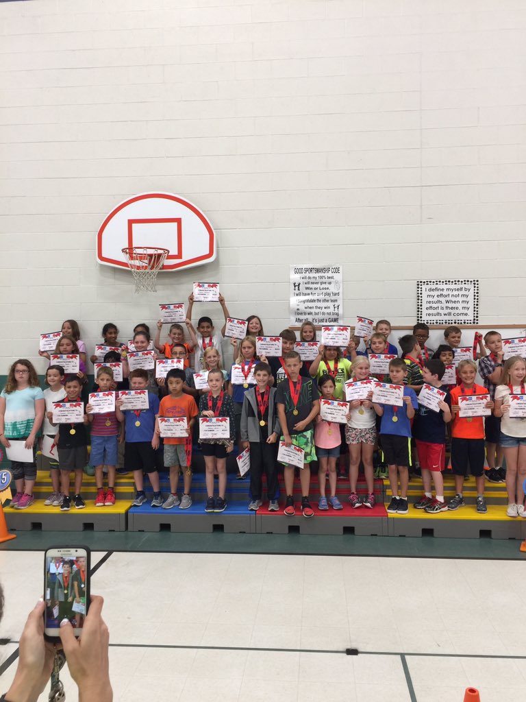 LSHSXCTrack's tweet photo. Bowl Elementary 2017 Running Club @Boals_Frisco  future @LSHSRangers https://t.co/p4XklraX1t