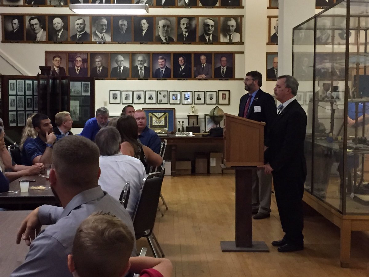 HarrisonLDrake's tweet photo. Kansas Masons presenting scholarship. https://t.co/GPiYkaZK0N