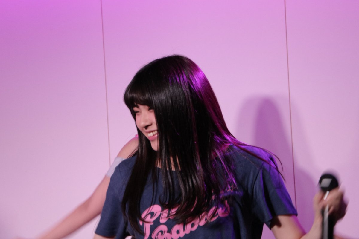 AOCUN09's tweet photo. 品川Jスクエア「華金に品川かよ!」2017/5/19
ピンク・ベイビーズ ちぃちゃん。
#ピンク・ベイビーズ #鈴木千夏 #pinkbabies https://t.co/ro80EwRxfU