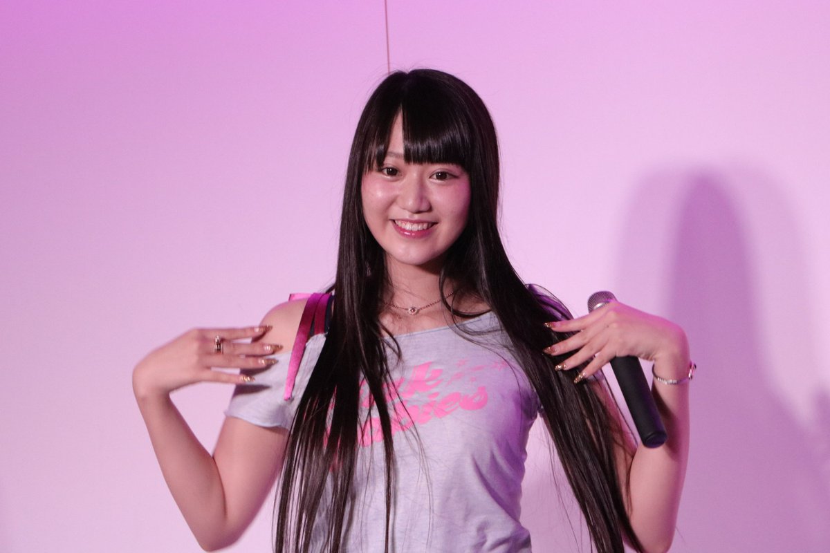 AOCUN09's tweet photo. 品川Jスクエア「華金に品川かよ!」2017/5/19
ピンク・ベイビーズ ゆか。
#ピンク・ベイビーズ #古川友佳理 #pinkbabies https://t.co/4VKUn4t4U0