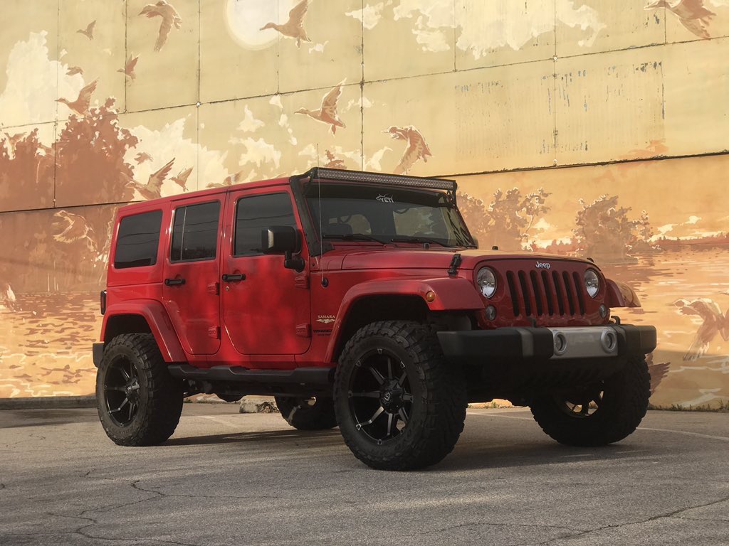 Clean red Sahara. 😍
Owner <a href="/JabeM22/">Jabe Montgomery</a>