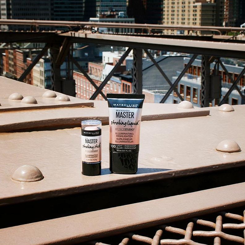 blushberry's tweet photo. #Maybelline:
Glow in the city! Get your shimmer on this summer with the #masterstrobe stick or strobing liquid. ✨… https://t.co/RTA51cAUEH https://t.co/UHYPHK29sY