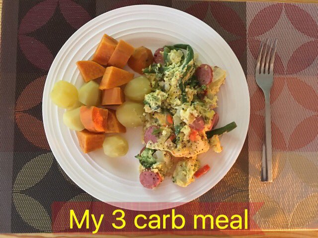 EazyDiabetes's tweet photo. Dear #Diabetes)My #3carb dinner! 3carb of potatoes &amp; sweet potatoes, eggs with veggies! Good night! https://t.co/QWujdePpTQ