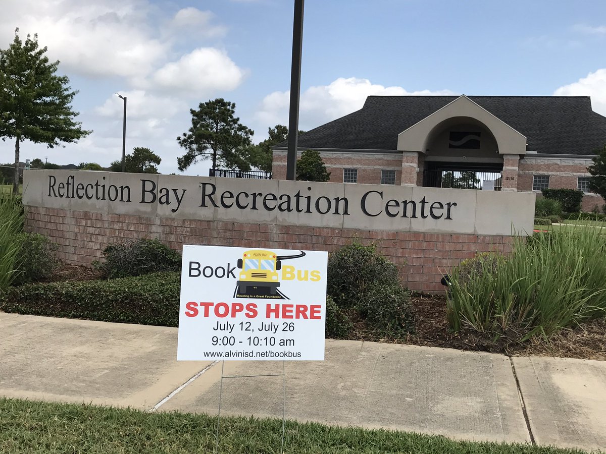 AlvinISD's tweet photo. This summer the @AISDBookBus will visit kids from @YorkElem @WilderElem @MarekElem @NolanRyanJH @DukeElem @ShadowCreekHS. #SummerFunReading https://t.co/dTuZvAS5sY