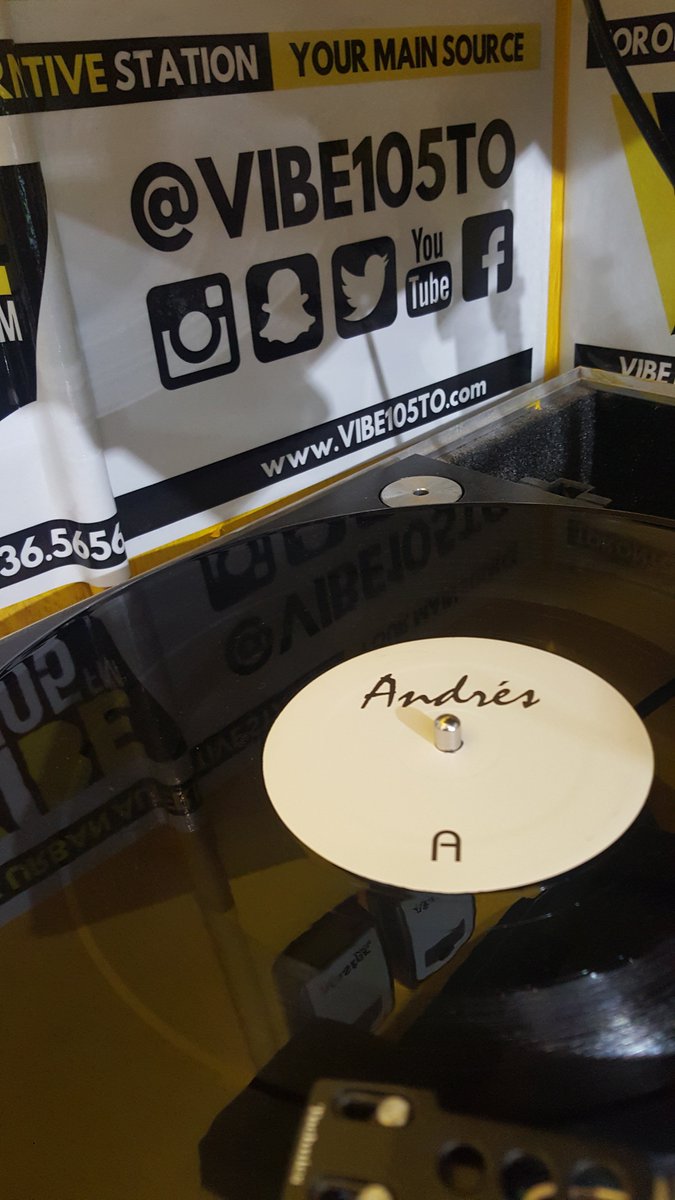 NickHolder's tweet photo. The DeepSection show now live on Vibe 105.5 or https://t.co/3fApFF7UKV #DetroitEdition https://t.co/0m8nko98eG