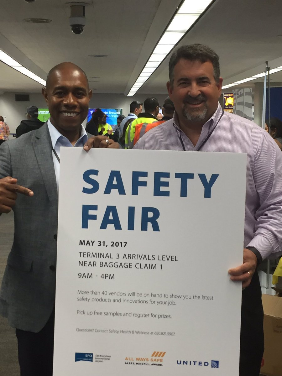 bedoodles's tweet photo. Hangin @sfo_safety fair @weareunited https://t.co/Okg3vAEKfx