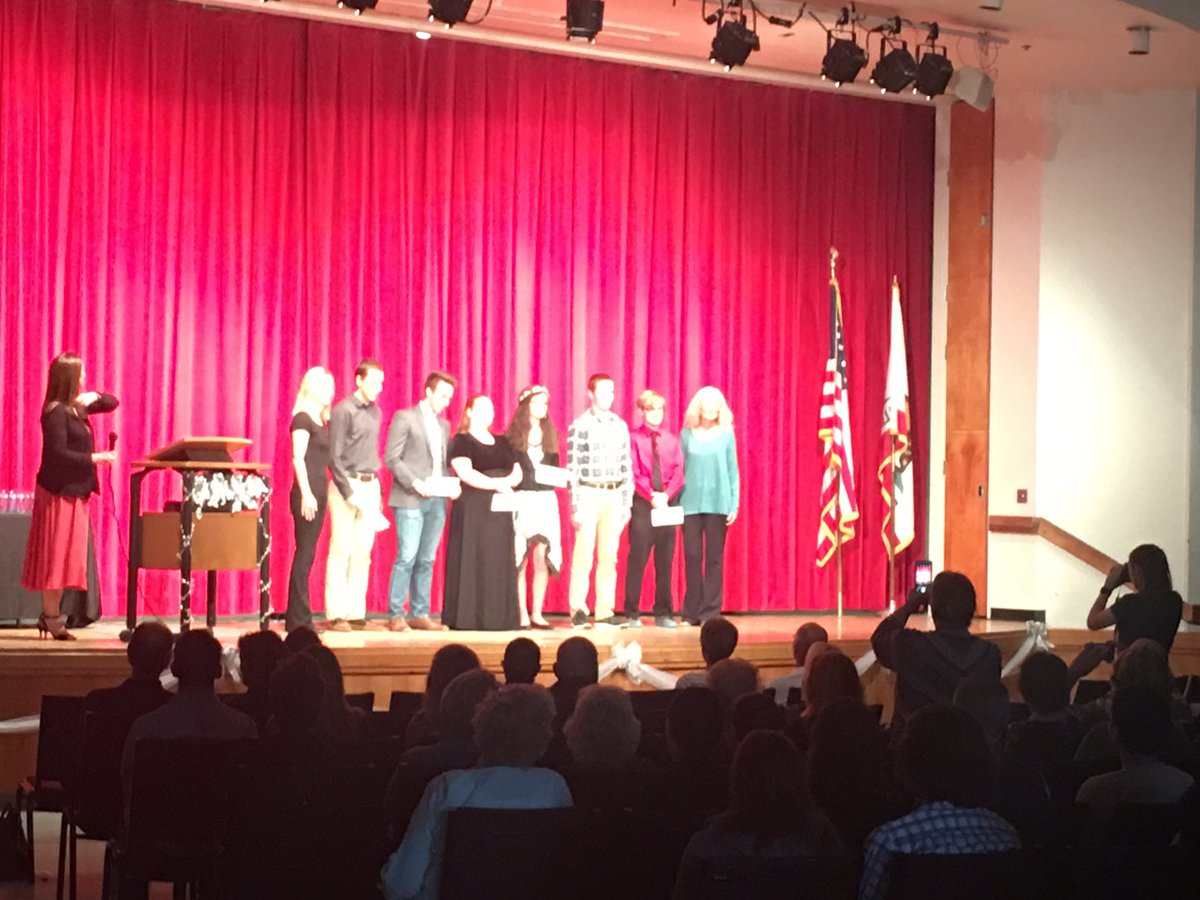 neffdan5's tweet photo. Senior awards night @CCNTH. So awesome to see our Direwolves going to the next level! https://t.co/bH63fT3qFu