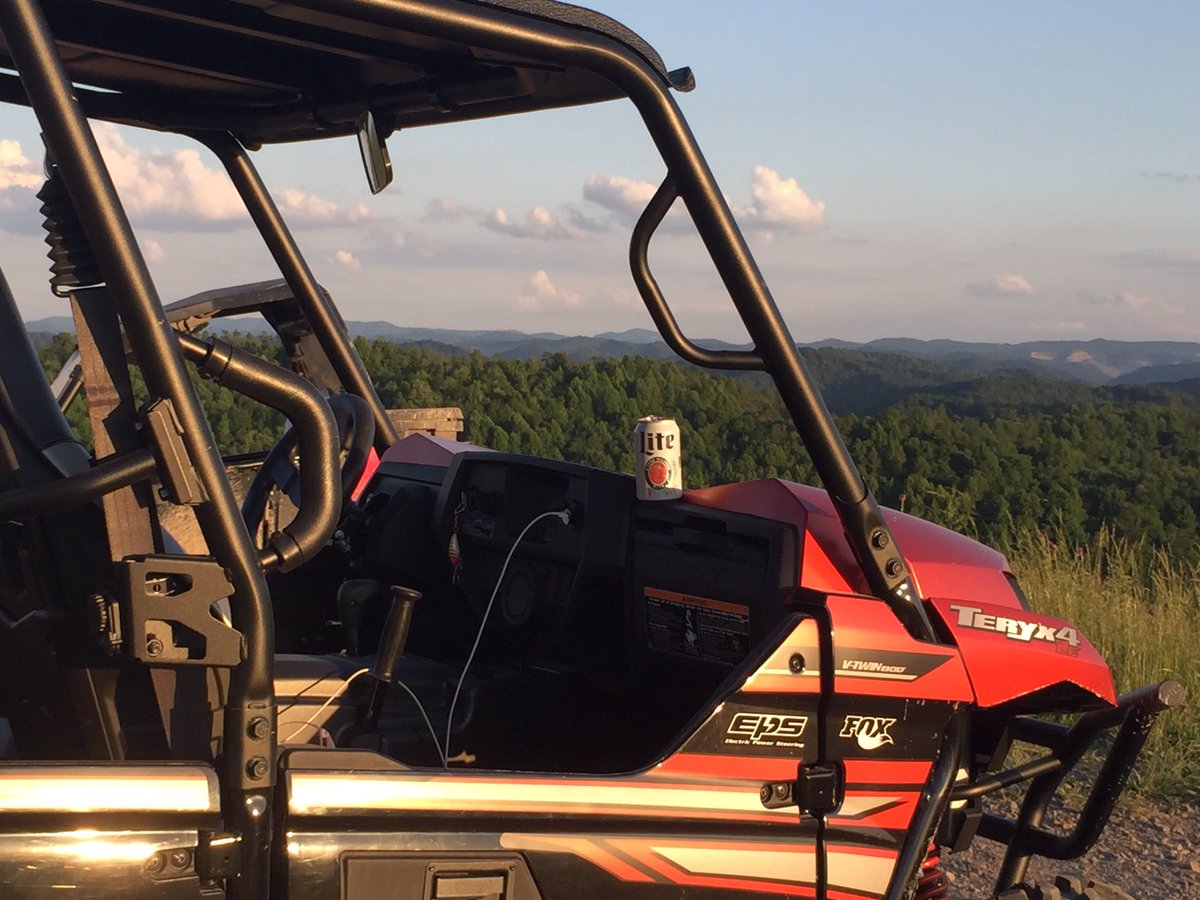allaboutandy's tweet photo. Love my @MillerLite on the trails! https://t.co/Hku8syNv8I