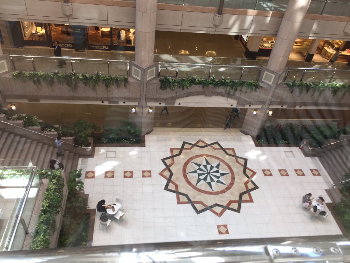 ぐっち ちなみにランドマークプラザ1階 サカタのタネガーデンスクエアはかなりオープンな場所なので 参加整理券がもらえなくても周囲からイベントをのぞくことはできるかと思います もちろんイベントそのものの参加ではないので 問い合わせ特典は