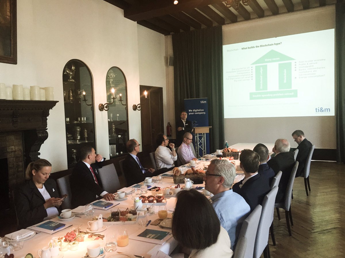 .<a href="/micheleforte/">michele forte</a> präsentiert den OTC Swiss #Blockchain case.