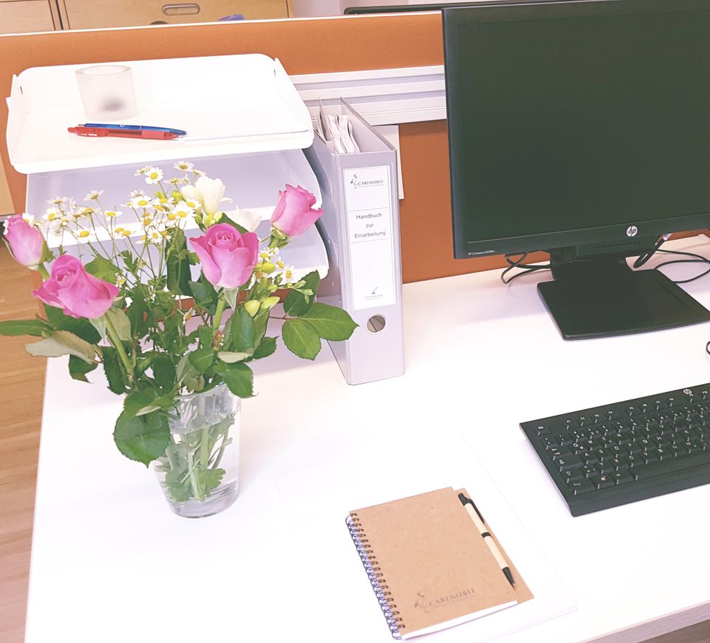 CareSolution's tweet image. Heute dürfen wir wieder eine neue Mitarbeiterin begrüssen. Herzlich willkommen im #carenoble Team #caresolution #dialogteam #leipzig