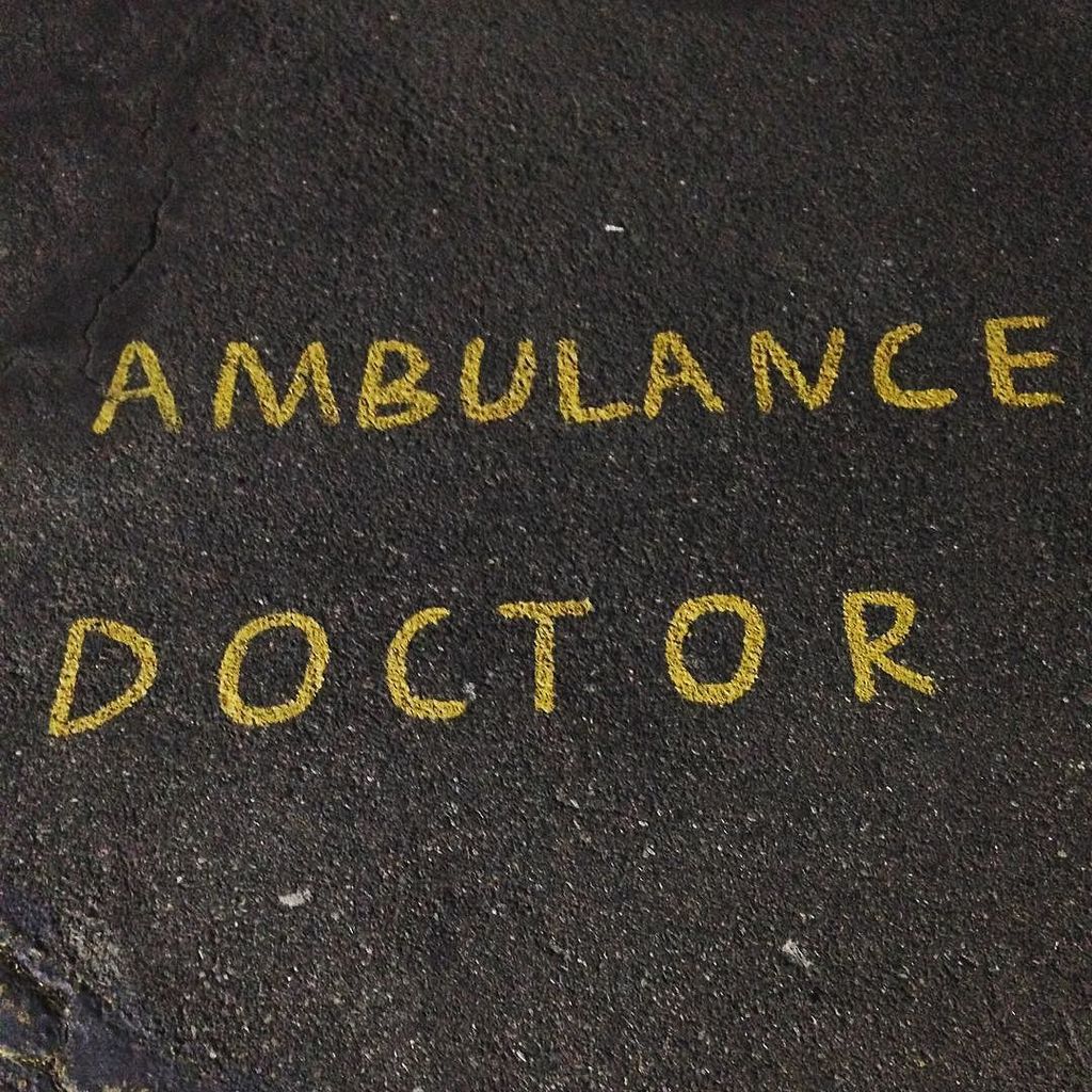 theMARKstudio's tweet photo. Found this beauty in sea point. #cttype https://t.co/TKBgEHYYWG https://t.co/PPffPNJxZC