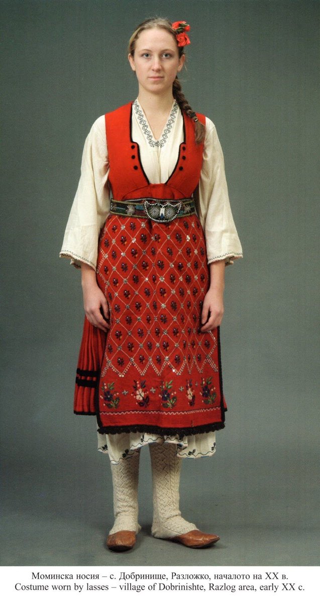 民族衣装 民族舞踊bot 東欧メイン Twitterissa ブルガリア南西部ピリン地方の北東部razlogの伝統衣装 どことなく隣接するトラキア地方に似た装いが見られます T Co 9ciylv6snt T Co Gaionmlmtk