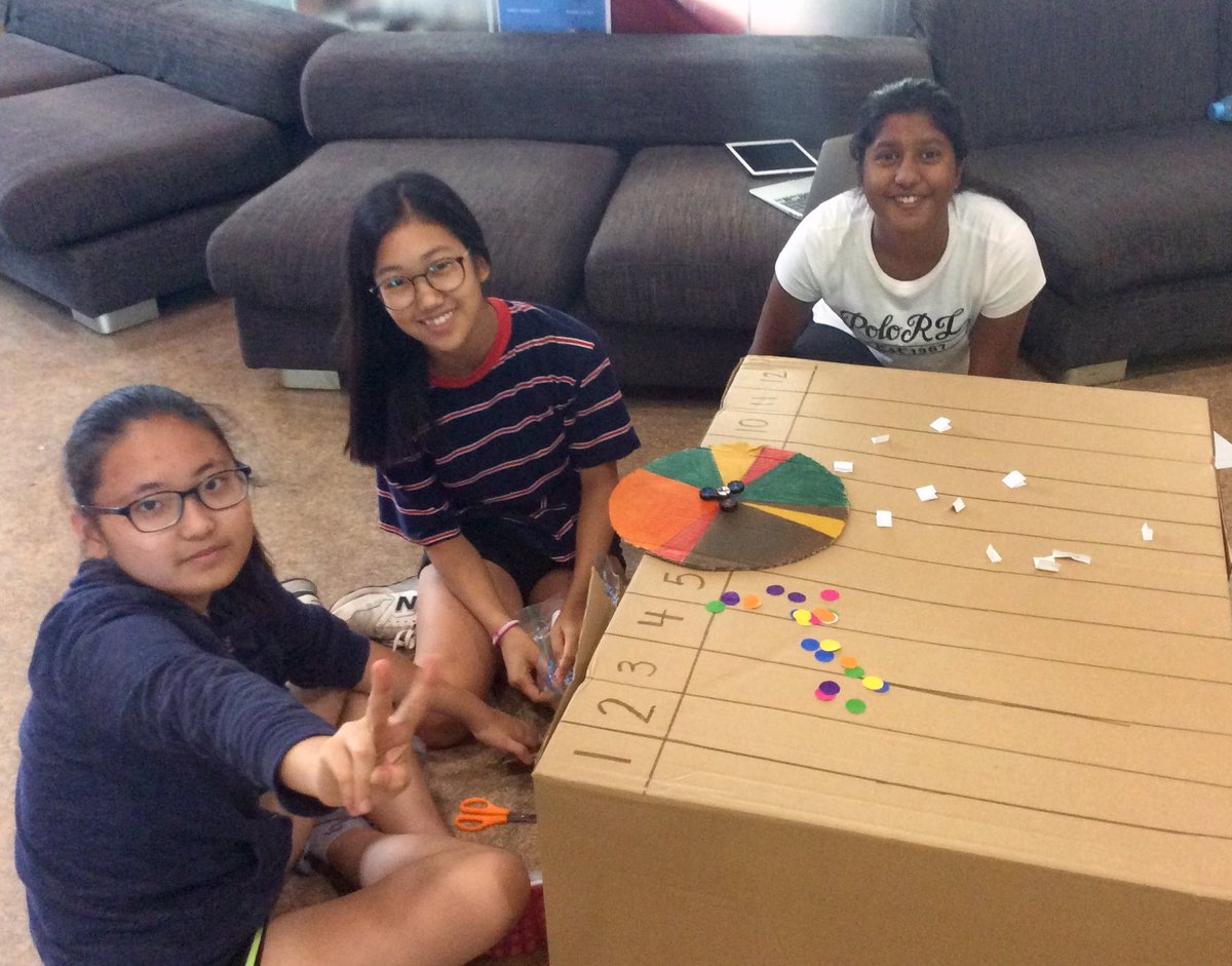 jacob7694's tweet photo. Gearing up for the G7 probability fair next week! #mathinaction #sisrocks https://t.co/rjHLgmolYF
