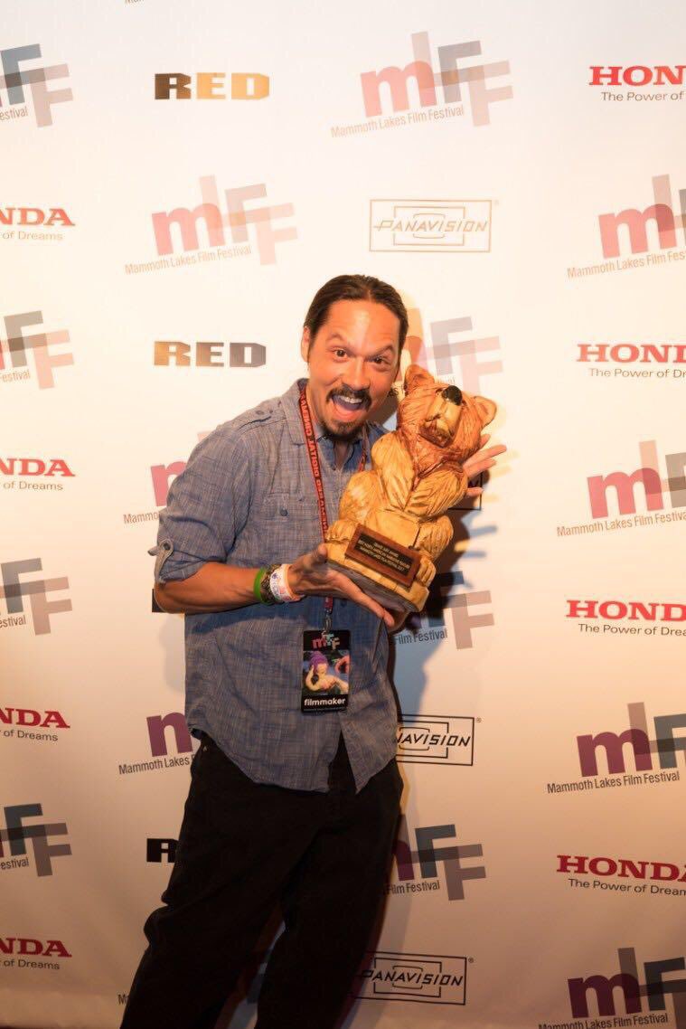 sjafiroeddin's tweet photo. Grand Jury Prize at Mammoth Lakes Film Festival!! What an amazing weekend!! 🏆👍🏽👽🐸😎Thank you #MLFF2017 #spacedetective #filmfestival https://t.co/yM6dYZyX1J