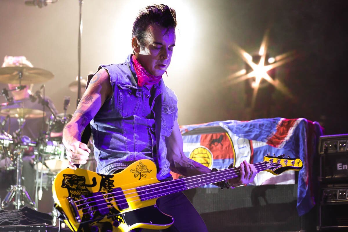 Happy Birthday Simon Gallup!!! 