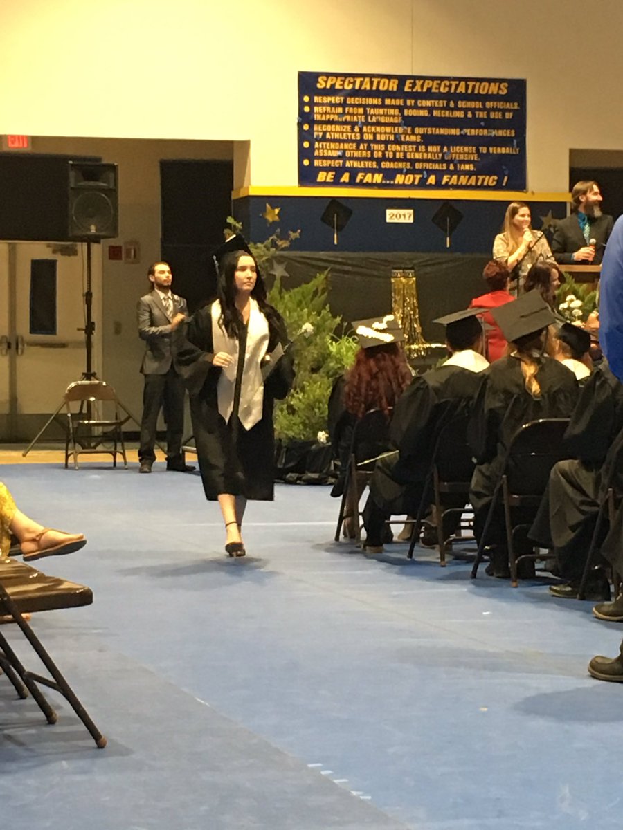 RHolmanSJUSD's tweet photo. Crowd was great at supporting all graduates. @CHSPhelan #snowlinegrad #families #snowline https://t.co/qDIH2Jzuin