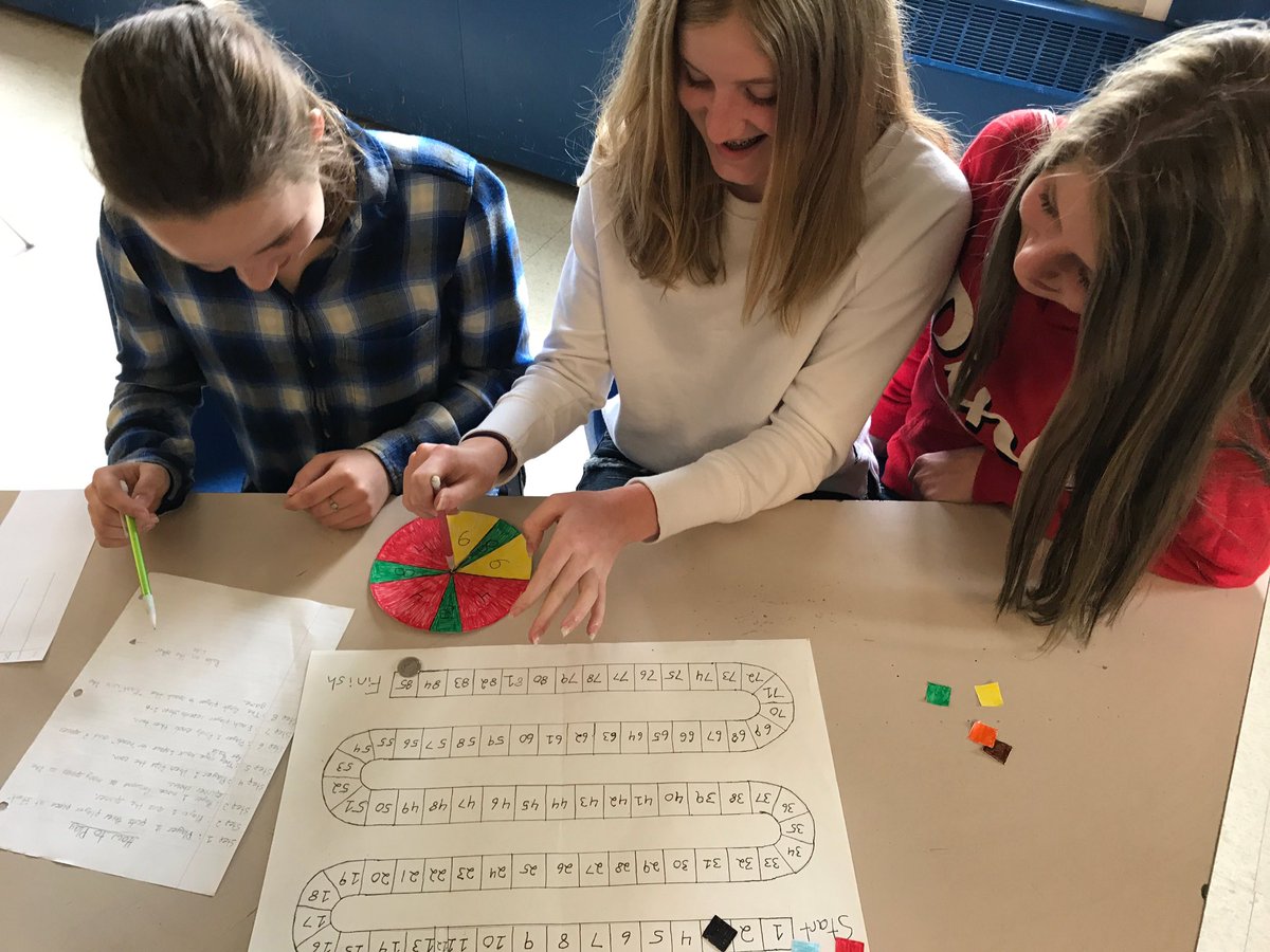FirebirdNews's tweet photo. Gr.8 probability games - who says math isn't fun?! #mathematizethis #wjfricker https://t.co/TMGuP9T15m