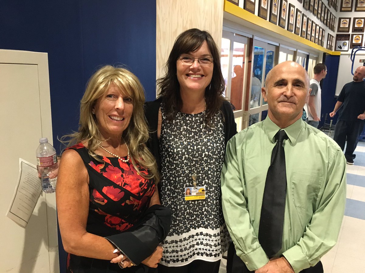 RHolmanSJUSD's tweet photo. Thanks to @SnowlineJUSD Trustees Christina Behringer and Steve Coulombe for joining Asst Supt Karen Winkler and the rest of us.#snowlinegrad https://t.co/yVn6cF44Vq