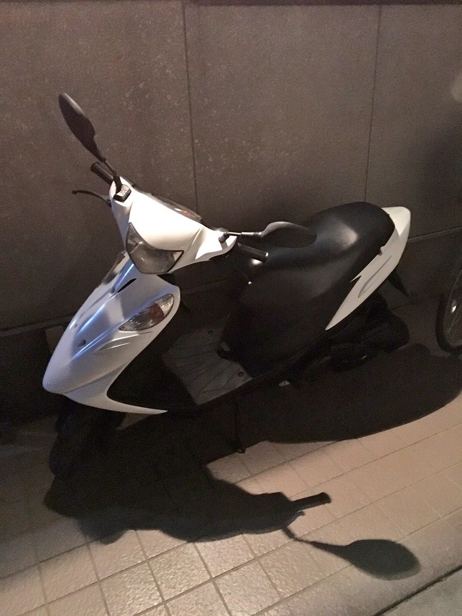 02230_1999's tweet photo. アドレスと、シグナス売ります！
どっちも12.5万、一括希望で！
どちらもパーツやりかえたばかりで綺麗です！きになればDMで！ https://t.co/XjgoYgNxnN