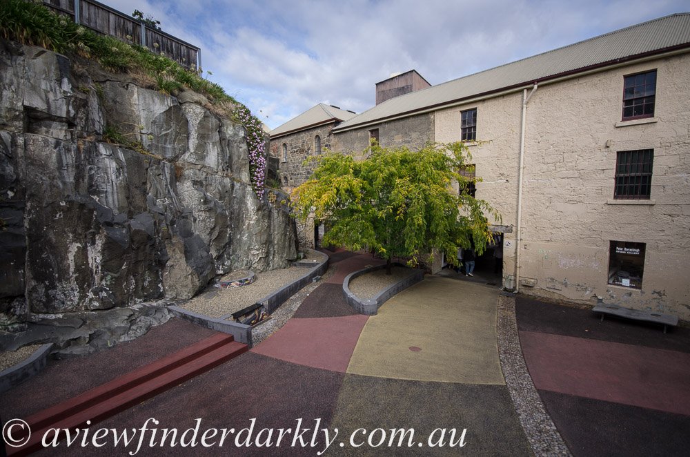 avfinderdarkly's tweet photo. The inner courtyard. Your local is others exotic. #photography  help  https://t.co/RRhXCm9o2K #PintoFotografía #SNRTG #500pxrtg #dailyphoto https://t.co/xTSkUopHzG