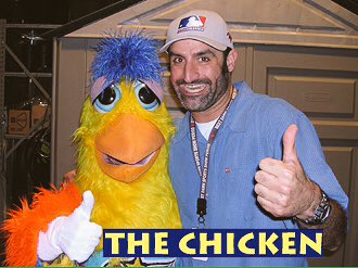 Brode &amp; Buds showing support for Mr. Met. ⚾️ We all make mistakes. #GoodGuy 😁