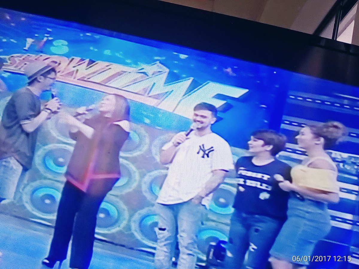 QFrias's tweet photo. Ikaw parin ma'am Sharon Cuneta wala kaparing kupas idol na idol kita...
#ShowtimeJune1DerfuL https://t.co/rUL5tbJtnc
