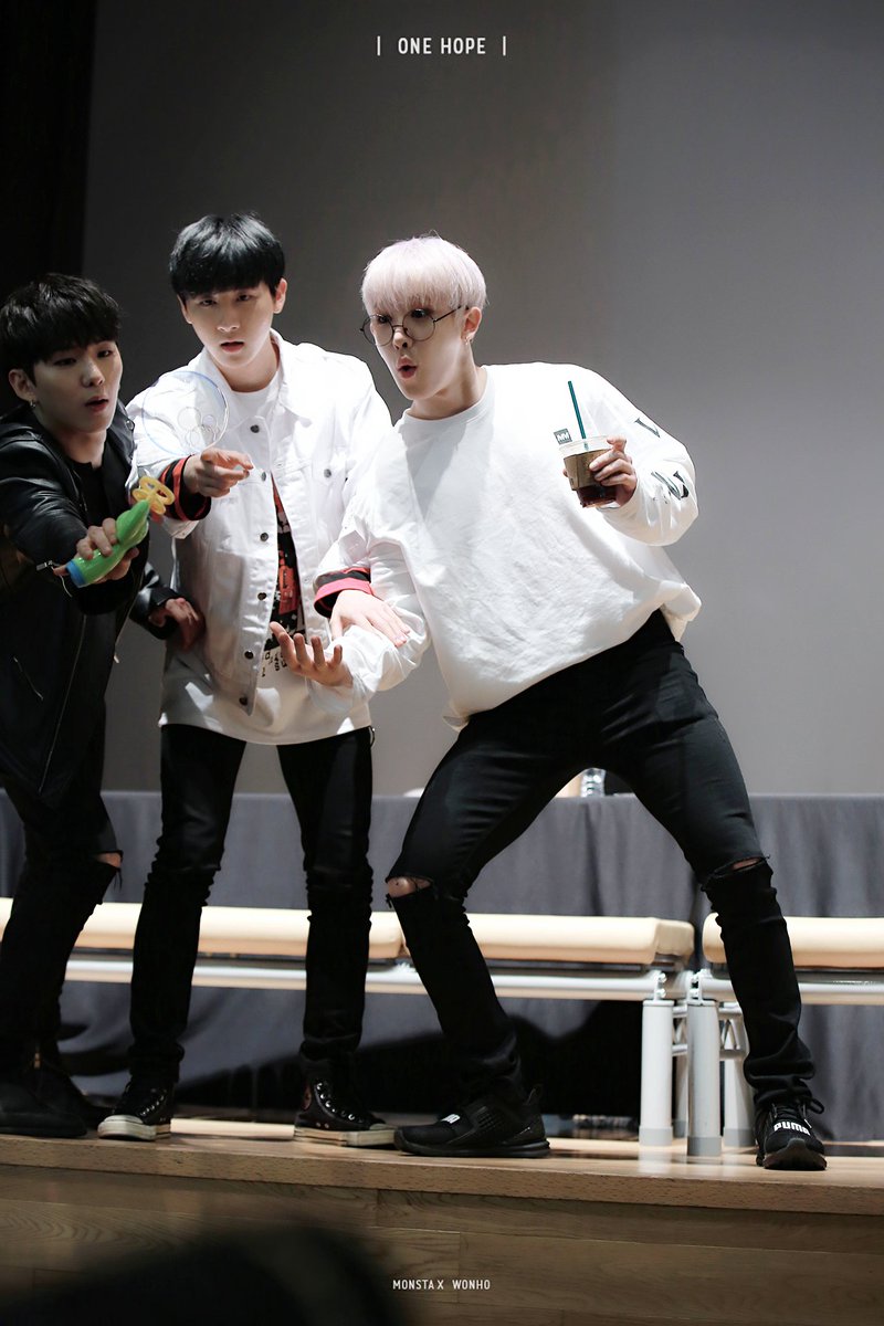 shinigamibutter's tweet photo. #Wonho #Bubblemon 
#DeathbyBubbles https://t.co/GqGiZ2v0uy