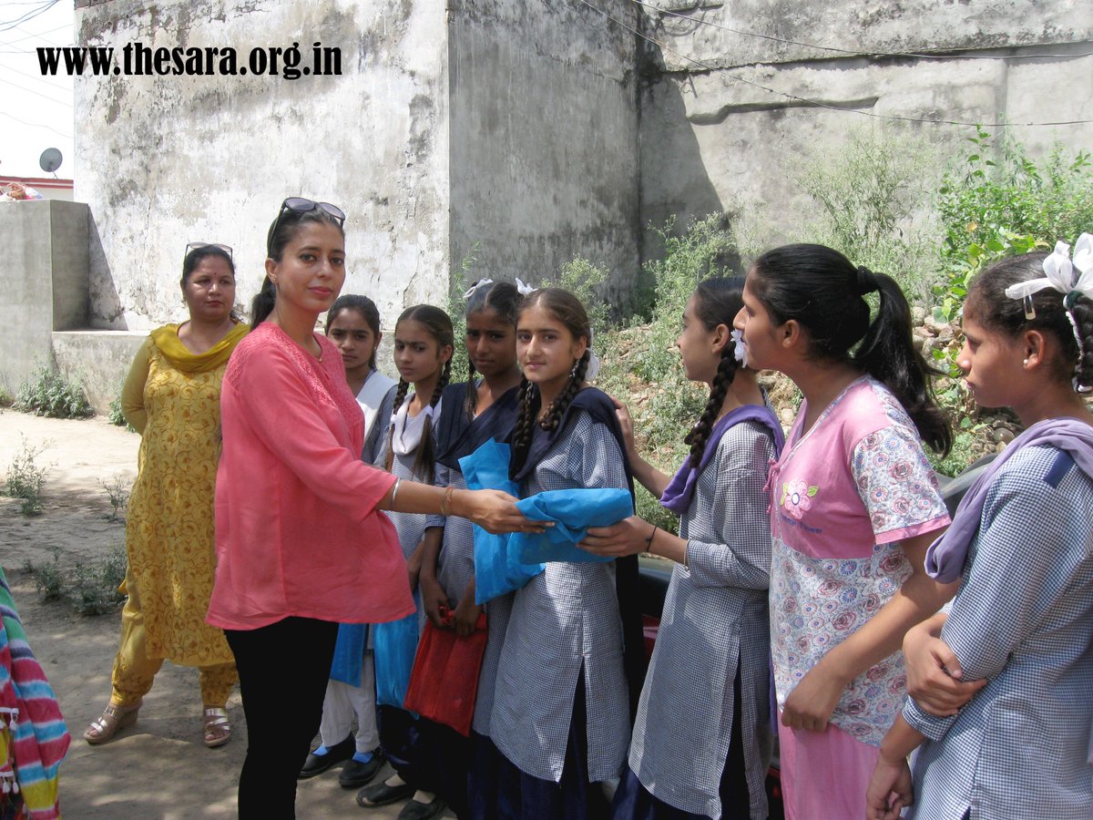 ngothesara's tweet photo. 'THE - SARA' on #MHD2017 organized Awareness Talk on #MenstrualHygiene & distributed sanitary pads at Ismailpur Jammu. #menstruationmatters https://t.co/elMEL2Wrr4