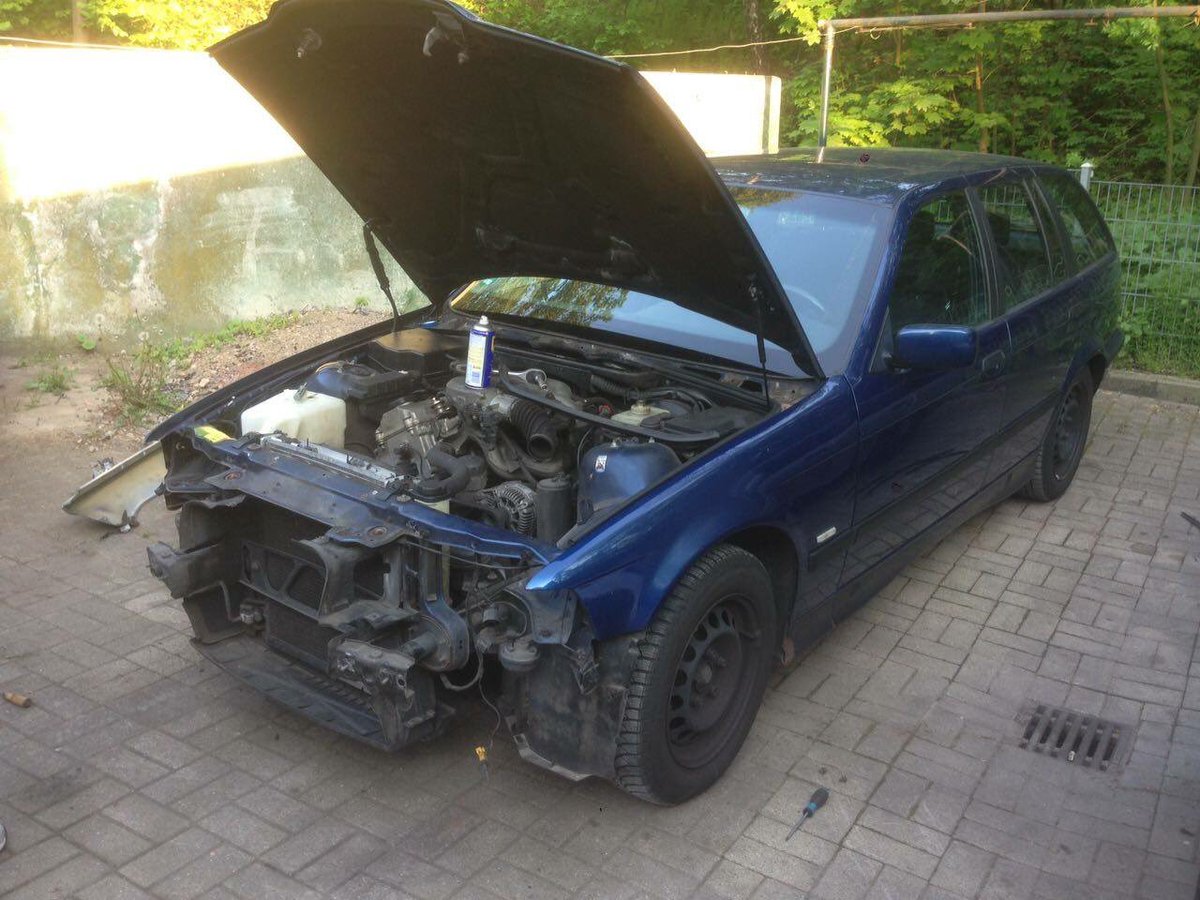 TeamE36's tweet photo. New project for Frank!
What did happen?
Read the whole story on Facebook: https://t.co/wWb9OacydU
#TE36 #carprojects #BMW https://t.co/Xr15k5ItLq