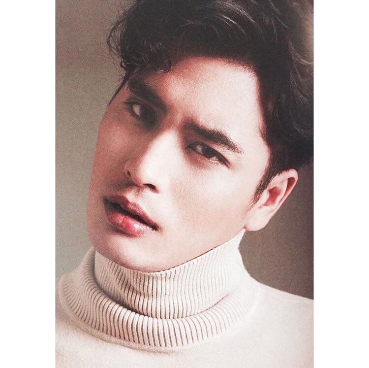 UnderbedDara's tweet photo. ปั่นจั่นคือผู้ชายที่หล่อได้ทุกสไตล์จริงๆ

หล่อเกา หล่อเนี้ยบ หล่อเซอร์ หล่อไทย /ยื่นใบสมัครตำแหน่งเมียเขาค่ะ

#ใต้เตียงดารา https://t.co/9xWXE1IhOZ