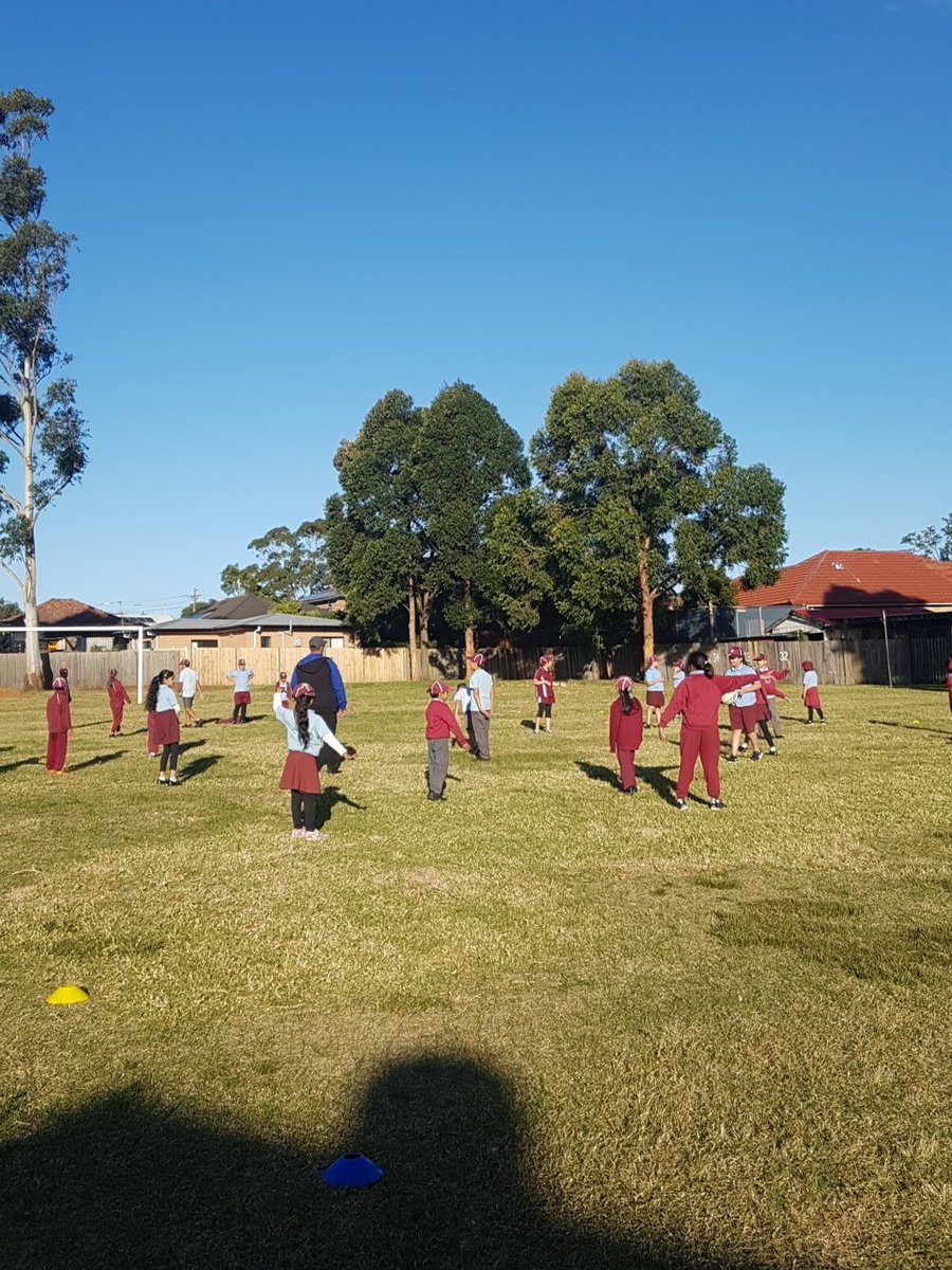 AWPS_GetActive's tweet image. Final week of NRL so let's play a big game of sharks and seaweed! #NRLdrills #sportingschools @AuburnWestPS