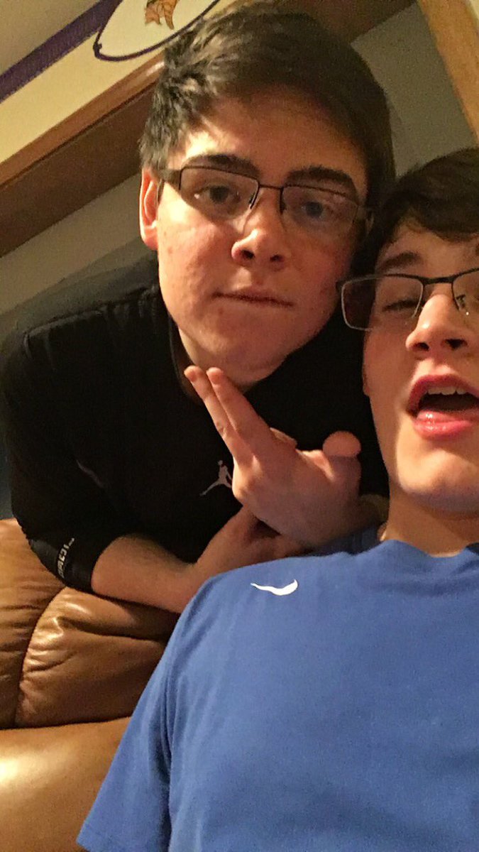 Connor Lewis tweet media