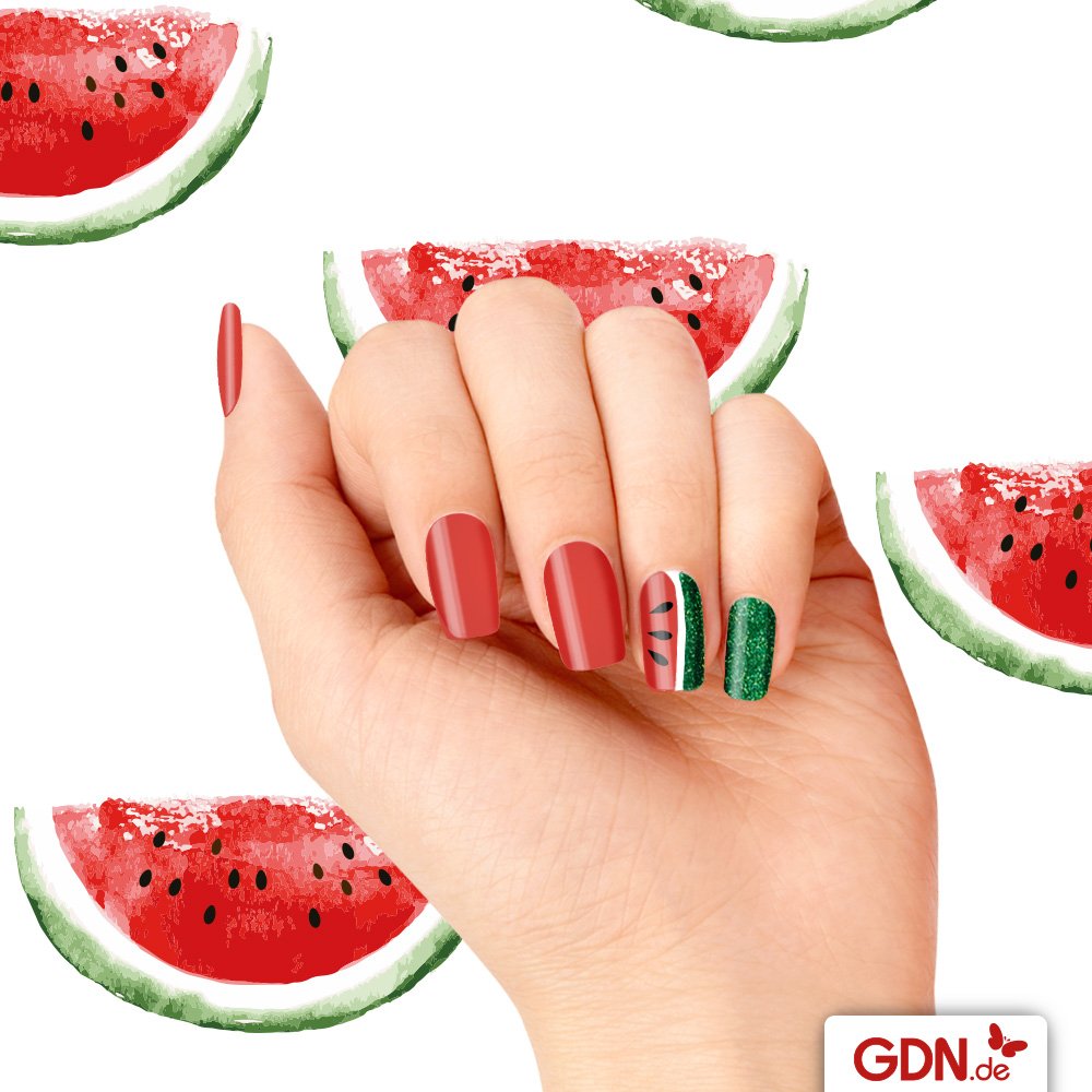 GermanDreamNail's tweet photo. Wer hat bei diesen Temperaturen keine Lust in eine saftige Wassermelone zu beißen? #mygdn #nailart #germandreamnails #summer #watermelon https://t.co/RLg4G4lRal