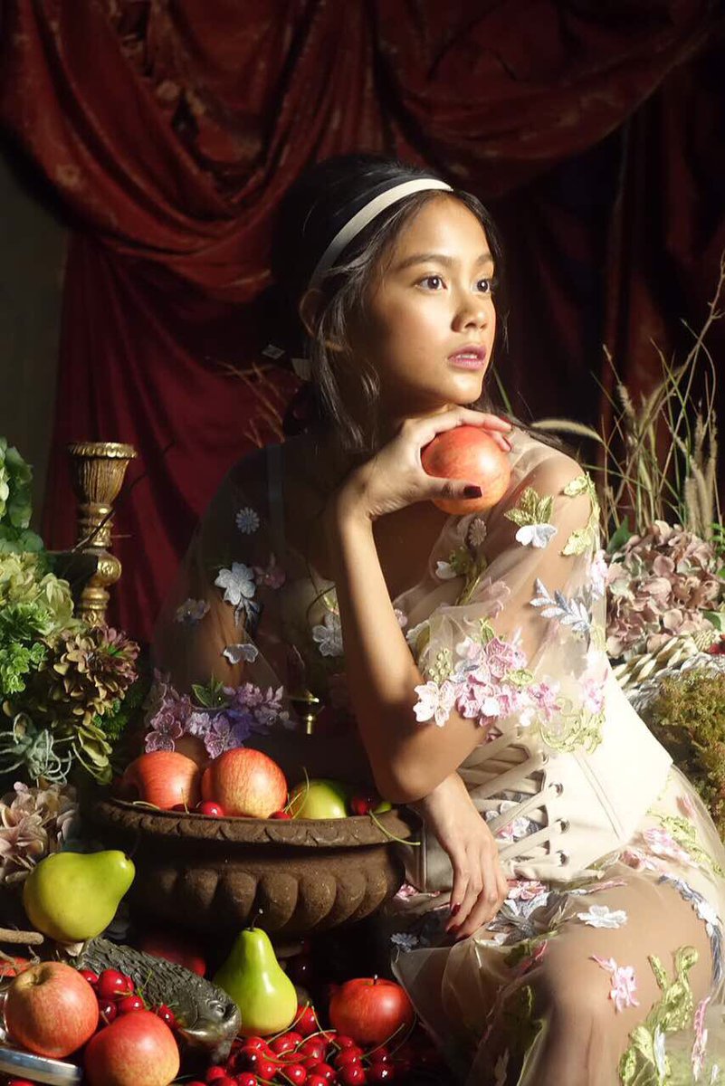 iamANAye's tweet image. beautiful 👸🏻#PreviewMag @ylona_garcia